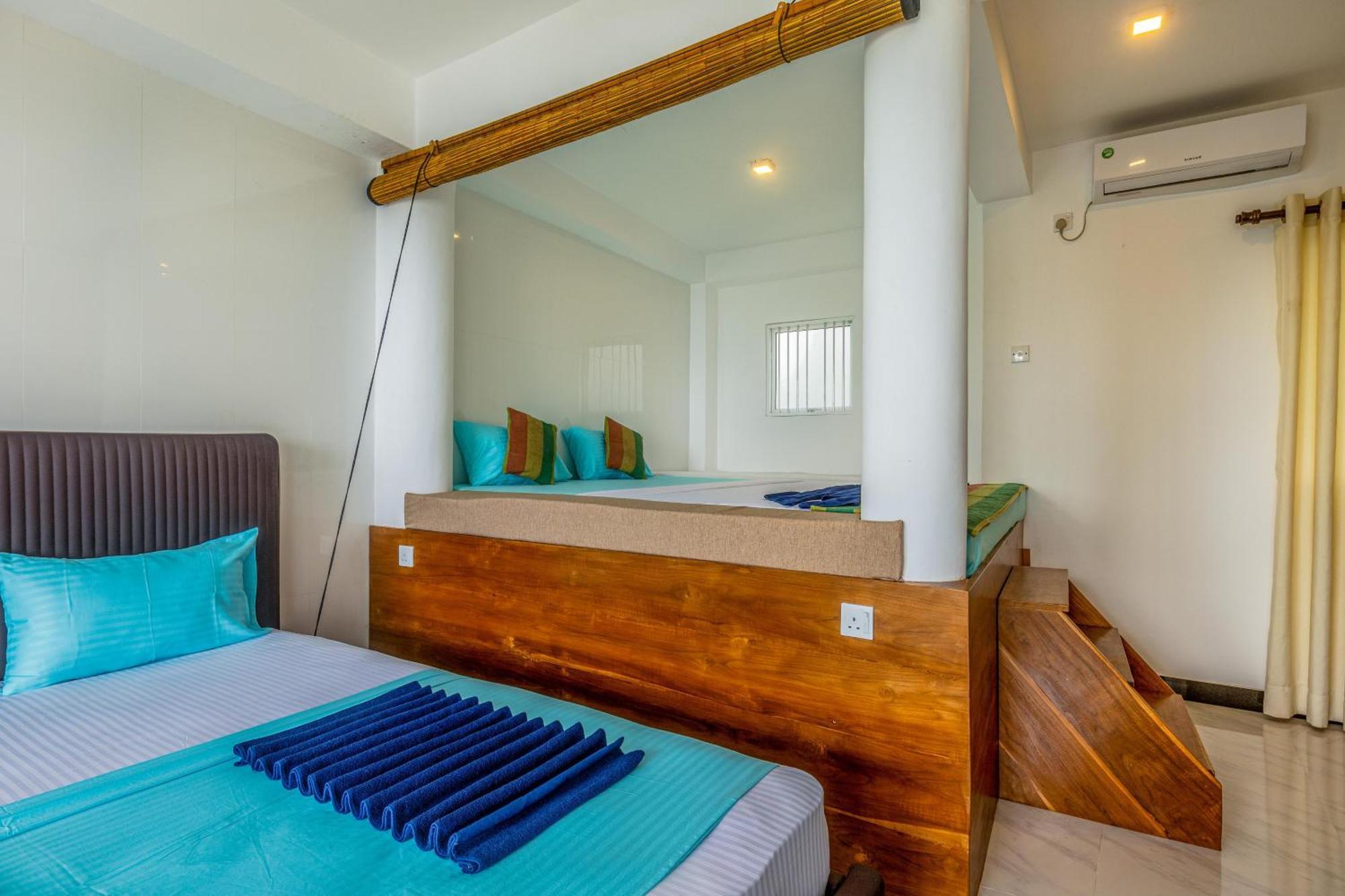 Peacock Beach Hotel Unawatuna Buitenkant foto